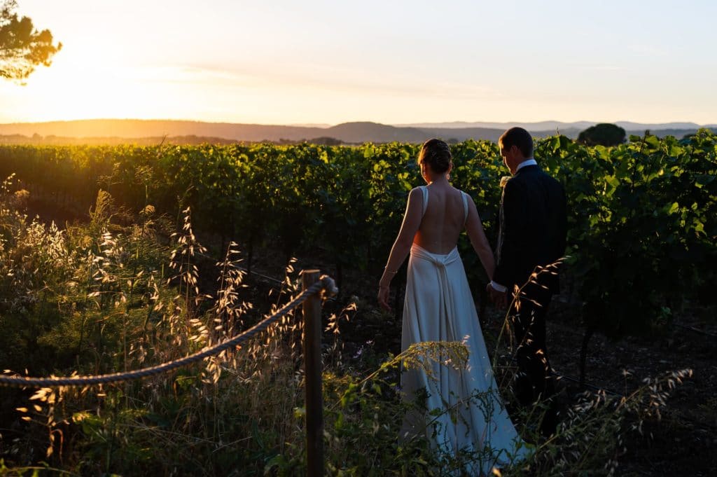 lonowai photographie couple mariés vignes golden hour